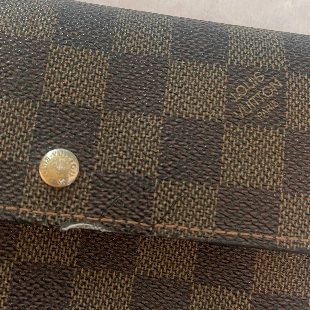 Authentic Louis Vuitton Long Wallet - Picture 10 of 11